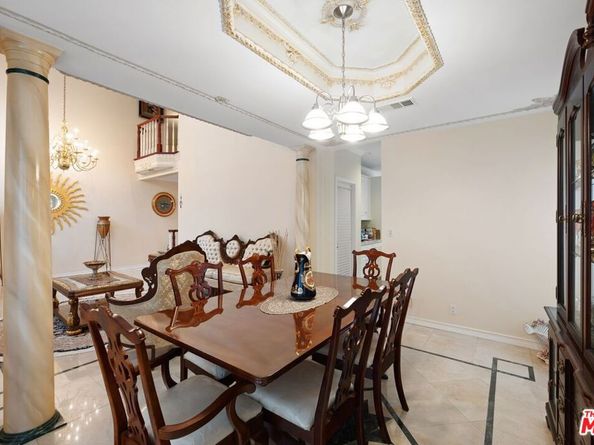 2431 Benedict Canyon Drive, Beverly Hills CA 90210