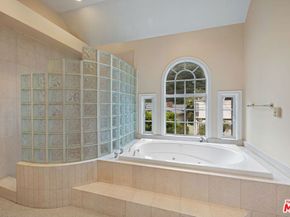 2431 Benedict Canyon Drive, Beverly Hills CA 90210