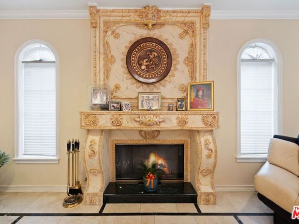 2431 Benedict Canyon Drive, Beverly Hills CA 90210