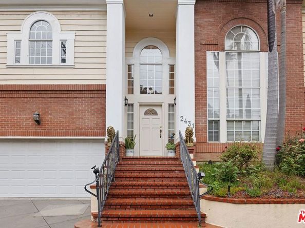 2431 Benedict Canyon Drive, Beverly Hills CA 90210