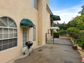 2431 Benedict Canyon Drive, Beverly Hills CA 90210