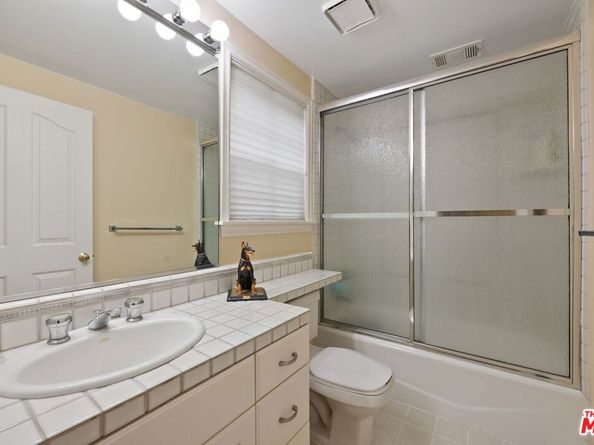 2431 Benedict Canyon Drive, Beverly Hills CA 90210