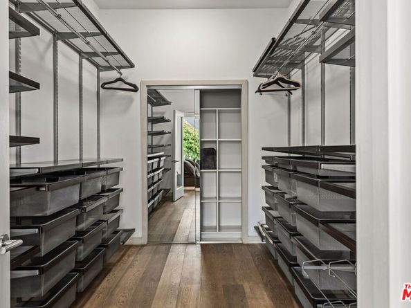 24 Clubhouse Avenue, Venice CA 90291