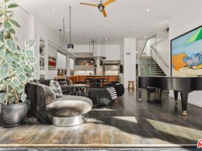 24 Clubhouse Avenue, Venice CA 90291