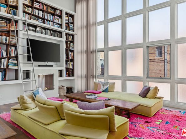 24 Clubhouse Avenue, Venice CA 90291