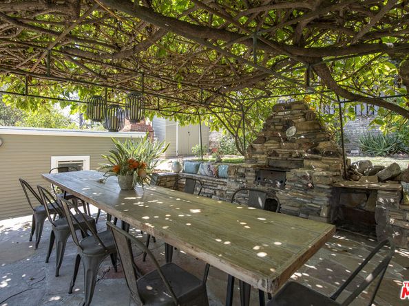 1355 N Benton Way, Los Angeles CA 90026