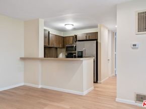 6605 Green Valley Circle 109, Culver City CA 90230