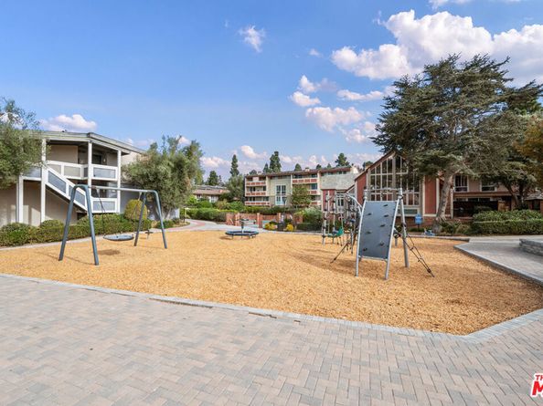 6605 Green Valley Circle 109, Culver City CA 90230