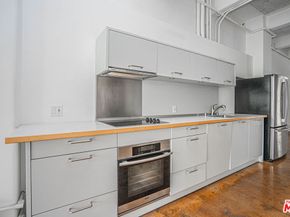 812 S Spring Street 2, Los Angeles CA 90014