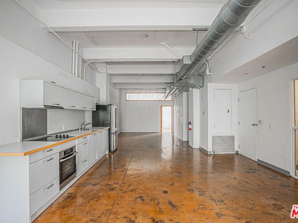 812 S Spring Street 2, Los Angeles CA 90014