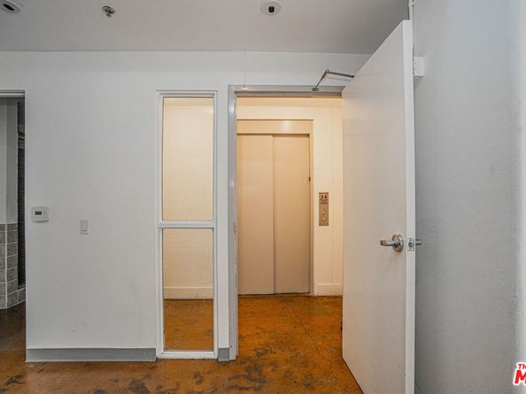 812 S Spring Street 2, Los Angeles CA 90014