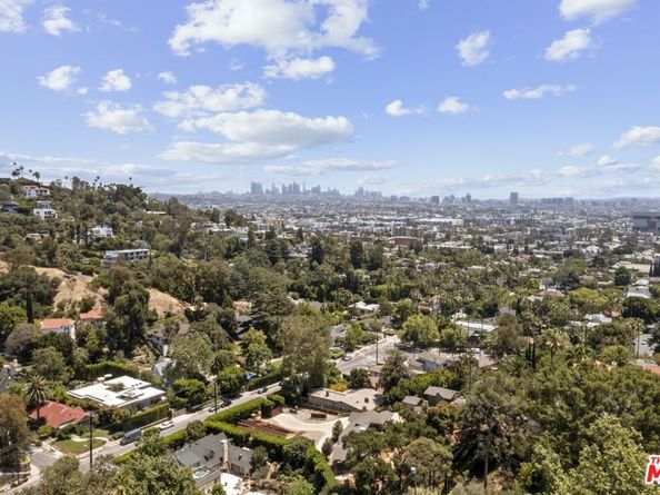 5940 Manola Way, Los Angeles CA 90068