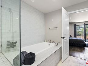 5940 Manola Way, Los Angeles CA 90068