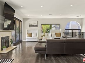 5940 Manola Way, Los Angeles CA 90068