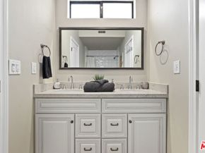5940 Manola Way, Los Angeles CA 90068