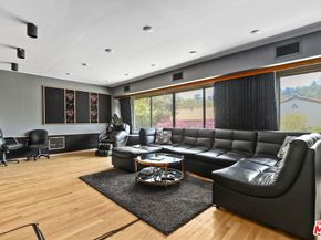 5940 Manola Way, Los Angeles CA 90068