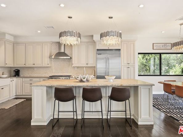 5940 Manola Way, Los Angeles CA 90068