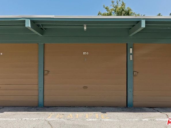 5418 1/2 Village, Los Angeles CA 90016