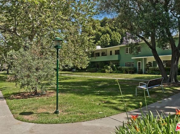 5418 1/2 Village, Los Angeles CA 90016