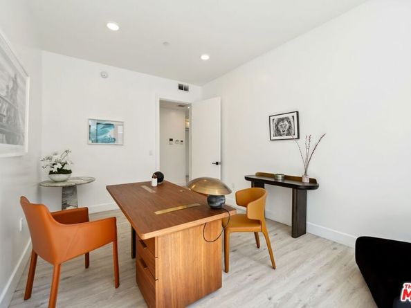 137 N Doheny Drive, West Hollywood CA 90048