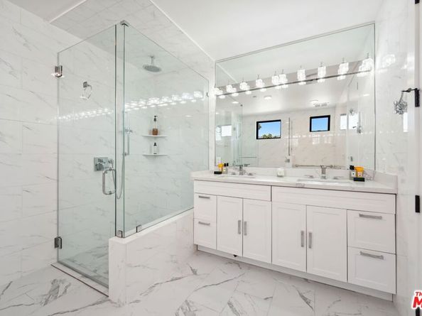 137 N Doheny Drive, West Hollywood CA 90048