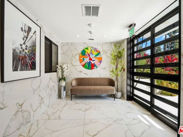 137 N Doheny Drive, West Hollywood CA 90048