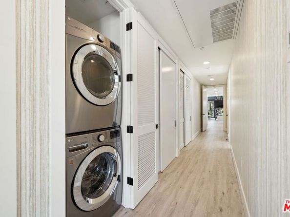 137 N Doheny Drive, West Hollywood CA 90048