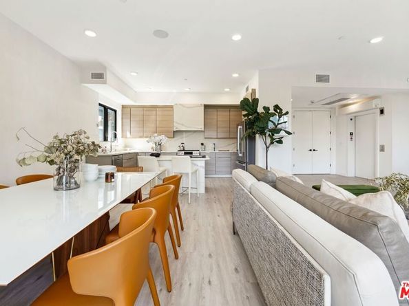 137 N Doheny Drive, West Hollywood CA 90048