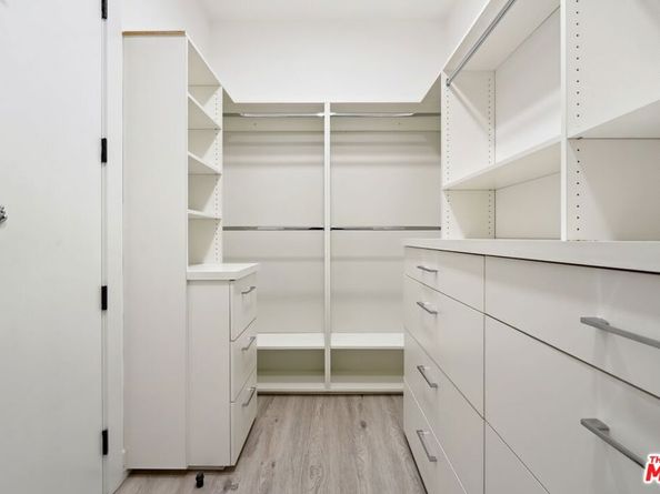 137 N Doheny Drive, West Hollywood CA 90048