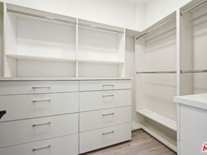 137 N Doheny Drive, West Hollywood CA 90048