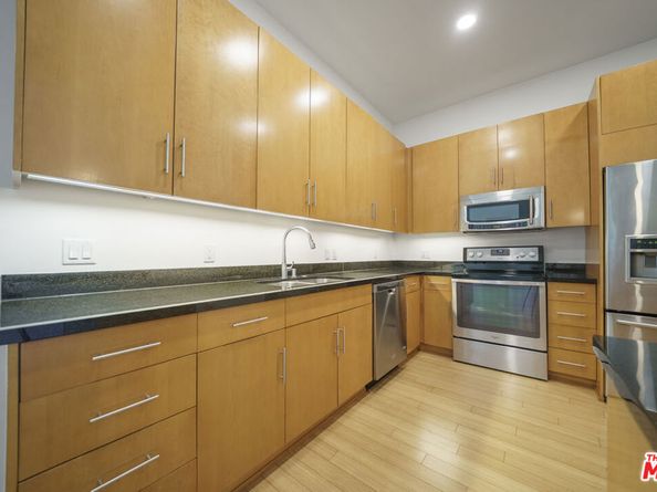 3223 W 6th Street 605, Los Angeles CA 90020