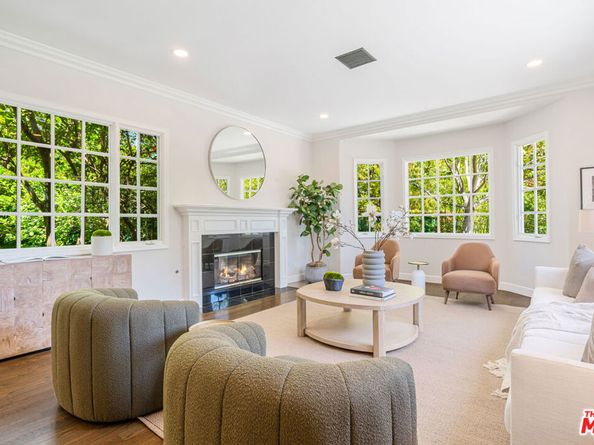 11797 CHAPARAL Street, Los Angeles CA 90049