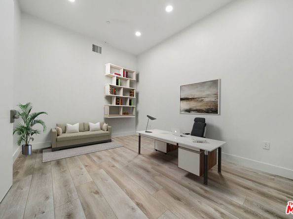 3223 W 6th Street 406, Los Angeles CA 90020