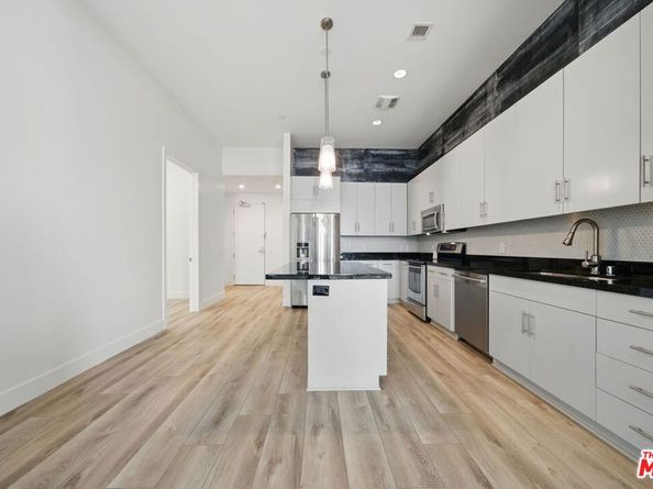 3223 W 6th Street 406, Los Angeles CA 90020