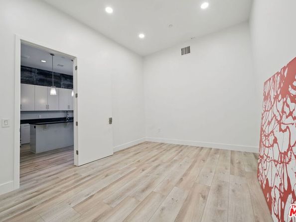 3223 W 6th Street 406, Los Angeles CA 90020