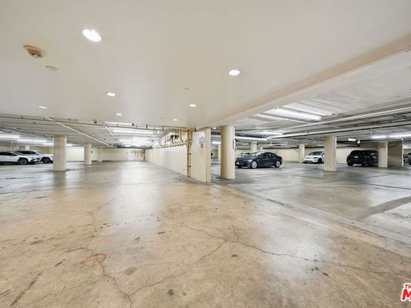 3223 W 6th Street 406, Los Angeles CA 90020