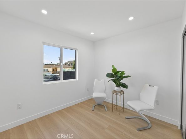 11113 1/2 S Budlong Avenue, Los Angeles CA 90044