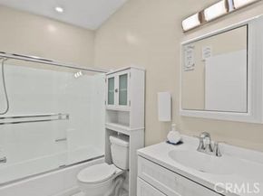 9950 Jordan Avenue 10, Chatsworth CA 91311
