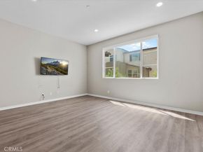 942 E Drapery Lane, Anaheim CA 92802
