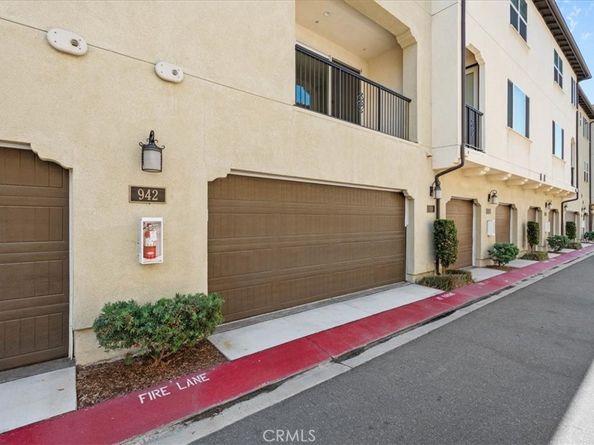 942 E Drapery Lane, Anaheim CA 92802