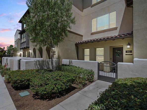 942 E Drapery Lane, Anaheim CA 92802