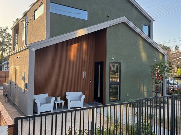 355 Newland, Los Angeles CA 90042