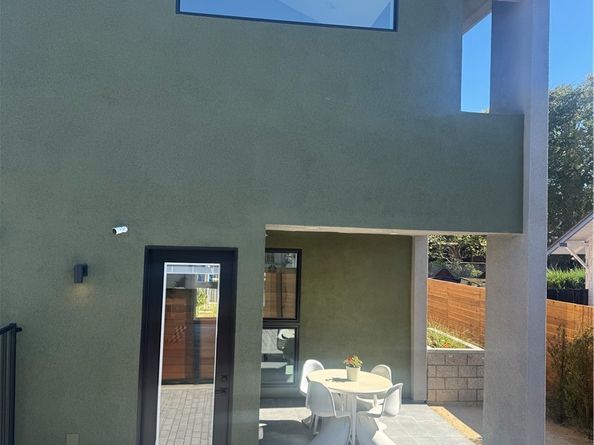 355 Newland, Los Angeles CA 90042