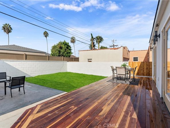 3945 S Norton Avenue, Los Angeles CA 90008