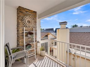 331 Walnut Street, Newport Beach CA 92663