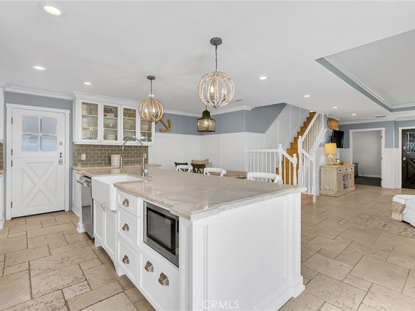 331 Walnut Street, Newport Beach CA 92663