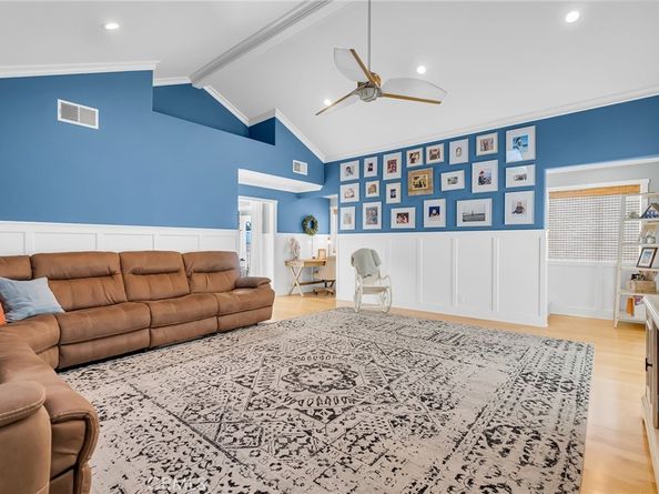 331 Walnut Street, Newport Beach CA 92663