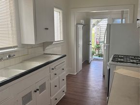 1209 E 1st Street, Long Beach CA 90802