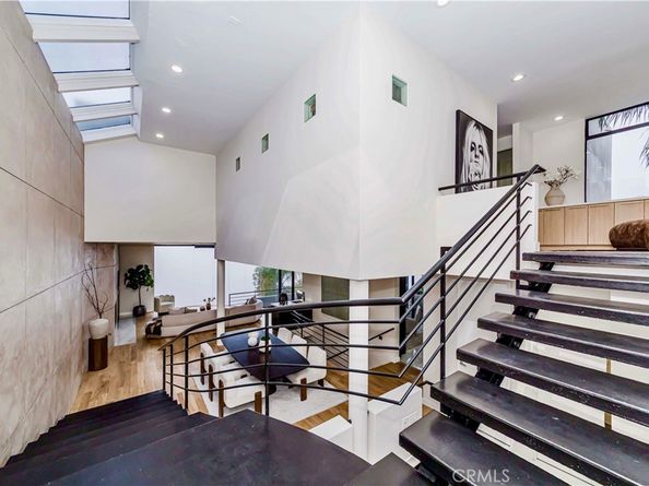 1195 La Mirada Street, Laguna Beach CA 92651