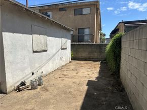 14736 Gilmore, Van Nuys CA 91411
